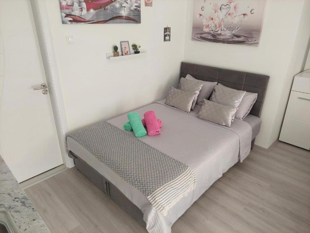 City Lux Square Apartment Skopje Exterior foto